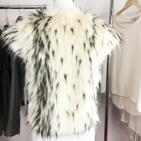 Twelfth Street Faux Fur Vest Chainmail Trim Small - Picture 6 of 8